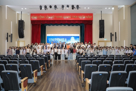 KHÁM PHÁ UNITOUR 2025 - Ngày hội tri thức đầy năng lượng tại Trường Đại học Công nghiệp TPHCM