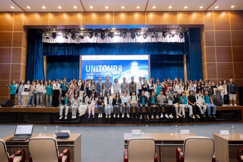 Unitour 2025 ghi dấu ấn tại Đại học Kinh tế thành phố Hồ Chí Minh