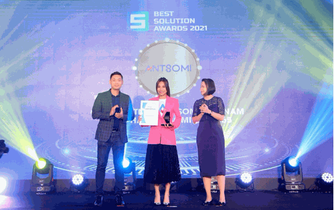 ANTSOMI CDP 365 nhận giải Best Solution Awards 2021