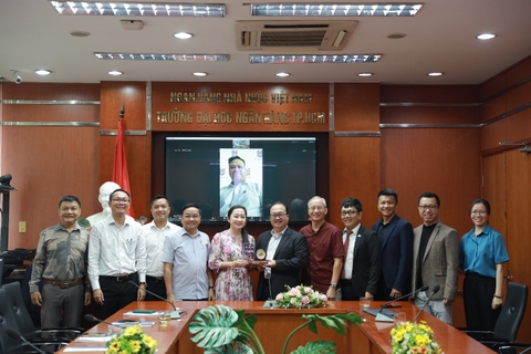 Hiệp hội Thương mại điện tử Việt Nam (VECOM) trao đổi hợp tác cùng Trường Đại học Ngân hàng TP.HCM