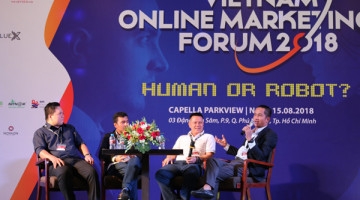 CMC trình diễn ứng dụng AI tại diễn đàn Tiếp thị trực tuyến 2018