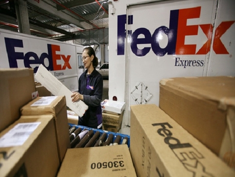 FedEx “trúng đậm” nhờ thương mại điện tử