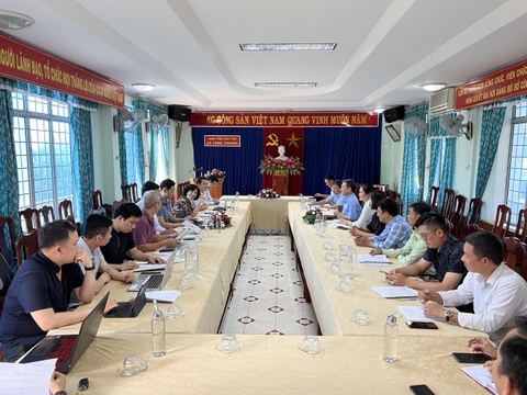 KHẢO SÁT THỰC TRẠNG TÌNH HÌNH THƯƠNG MẠI ĐIỆN TỬ TỈNH KON TUM
