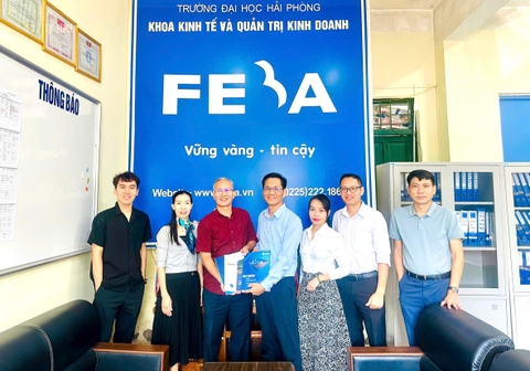 Trường Đại học Hải Phòng đẩy mạnh đào tạo cử nhân thương mại điện tử