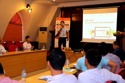 Meeting VECOM members in June 2015 in Hanoi