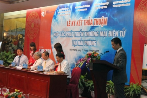 Signing ceremony of cooperation agreement on e-commerce development in Hai Phong