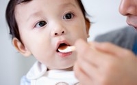 4 nguyên nhân khiến bé bỗng dưng biếng ăn 4 nguyên nhân khiến bé bỗng dưng biếng ăn