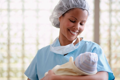Chăm sóc bé 30 phút đầu đời Chăm sóc bé 30 phút đầu đời