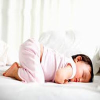 Cách dùng điều hoà, quạt để con không ốm Cách dùng điều hoà, quạt để con không ốm