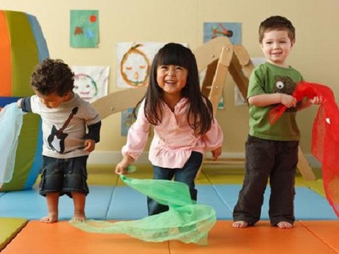 Những cách khuyến khích một đứa trẻ lười biếng thích vận động Những cách khuyến khích một đứa trẻ lười biếng thích vận động