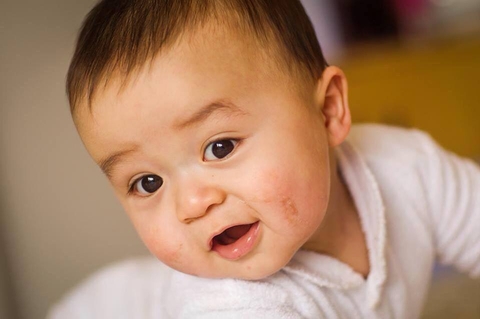 Những lý do của bé khiến nửa đêm mẹ phải thức dậy Những lý do của bé khiến nửa đêm mẹ phải thức dậy