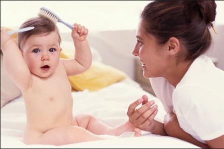 Rụng tóc ở trẻ sơ sinh có bình thường không?