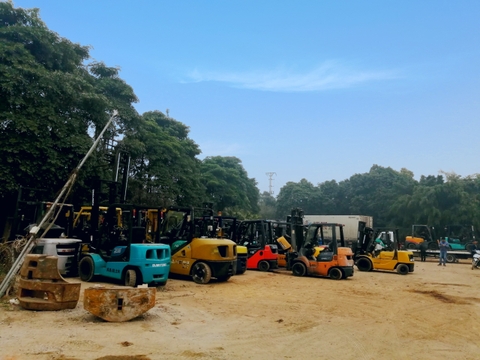 Xe nâng bãi Nhật giá tốt