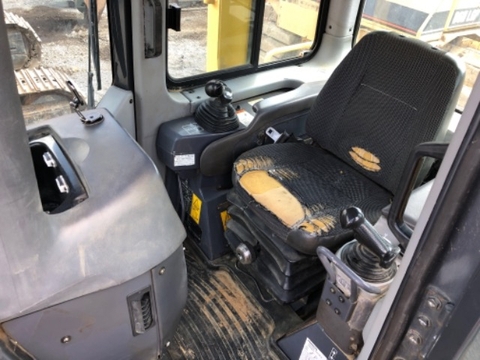 Máy ủi Komatsu D65PX-15EO-70718