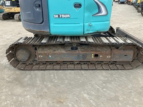 Sk75UR-5-08996