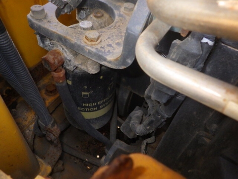 Máy ủi bánh xích hiệu komasu D51PX-22-11057