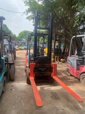 Xe nâng Toyota 02-8fd25-80172