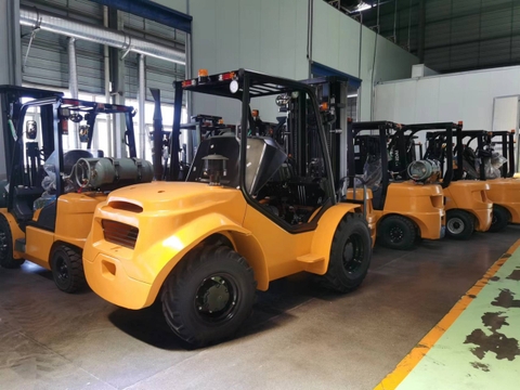Xe nâng dầu địa hình một cầu Series FD25T-C, FD30T-C, FD35T-C