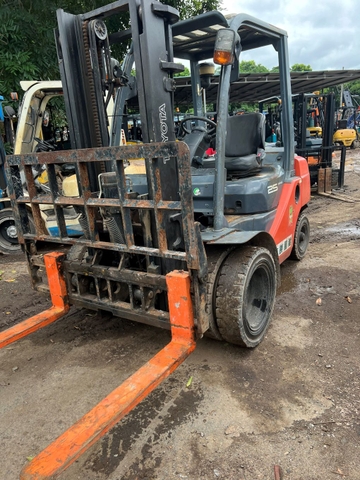 Xe nâng toyota 8FD25-61388