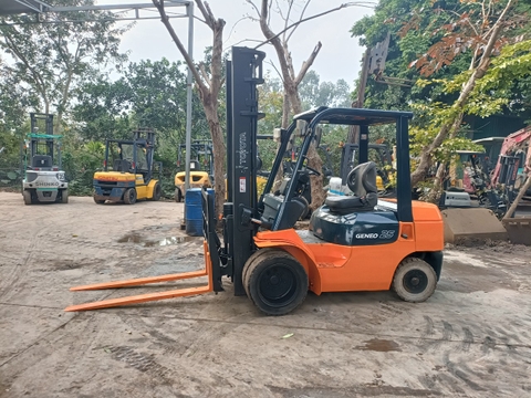 Toyota 7FD25-25819