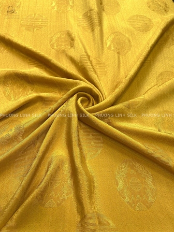 VẢI LỤA VÂN LƯỠNG LONG CHẦU NGUYỆT MÀU VÀNG HOÀNG YẾN