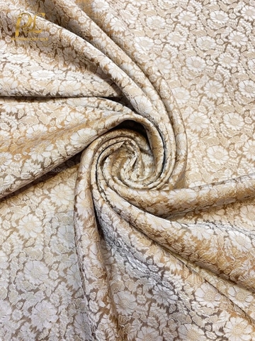 VẢI LỤA SATIN TƠ TẰM HOA CÚC MÀU NÂU TÂY