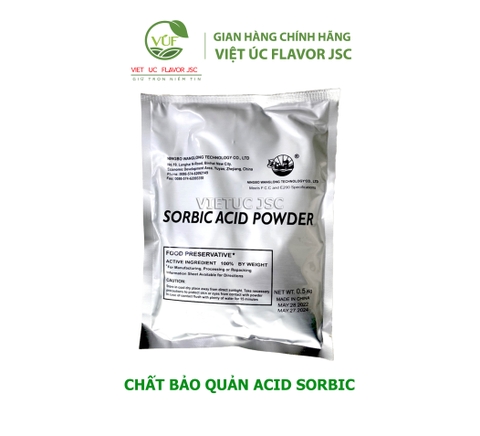 CHẤT BẢO QUẢN ACID SORBIC có dạng bột màu trắng, khó tan trong nước lạnh, dễ tan trong nước ấm. Dùng làm chất bảo quản trong thực phẩm, đặc biệt là thực phẩm chay.