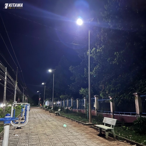KITAWA lắp đặt đèn đường năng lượng 200W tại UBND xã Đồng Tiến, Bình Phước