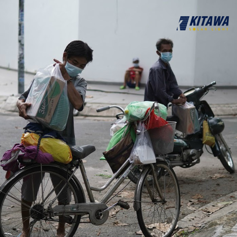 Kitawa tặng quà cho bà con có hoàn cảnh khó khăn trong mùa dịch bệnh tại Phường 13, quận Bình Thạnh