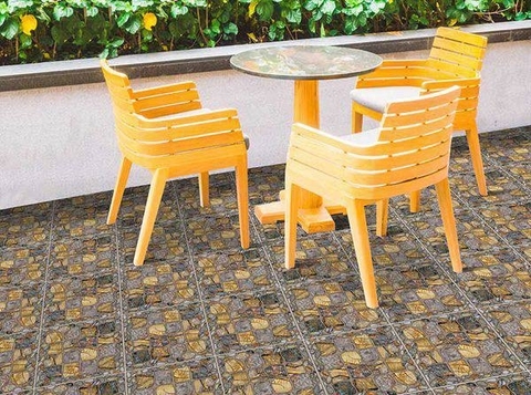 Không gian ngoài trời với gạch định hình