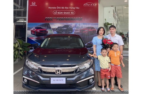 Khách hàng mua xe Honda Civic