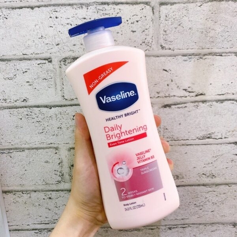 Sữa Dưỡng Thể Sáng Da Vaseline Healthy Bright Daily Brightening Body Lotion 725ml