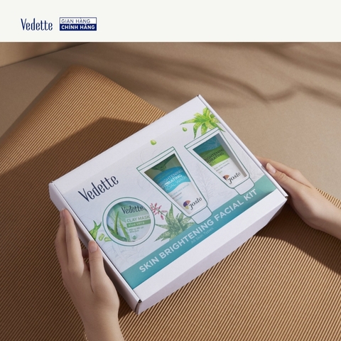 Bộ 3 sản phẩm dưỡng ẩm sáng da tinh chất nha đam Vedette Bộ 3 sản phẩm dưỡng ẩm sáng da tinh chất nha đam Vedette