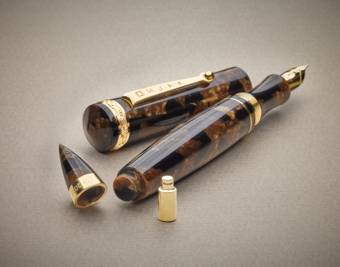 Hãng bút Delta ra mắt phiên bản 39+1 kỷ niệm 40 năm ngày thành lập (1982-2022)