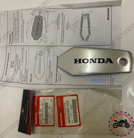 Nắp chắn nhiệt động cơ PCX nhập-2010. Màu bạc.