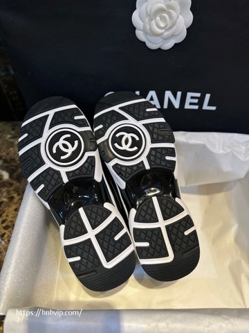 Chanel CC Embossed Logo black Suede