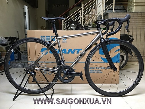 Xe đạp đua chuyên nghiệp VAN NICHOLAS Ventus - Khung Titanium; Shimano Ultegra