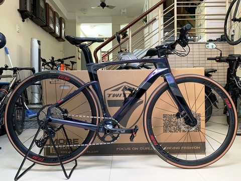 Xe đạp thể thao Road bike tay lái ngang TWITTER CYCLONE PRO DISC 2023 - Khung full Carbon, groupsets SHIMANO 1x12. Xanh rêu đổi màu