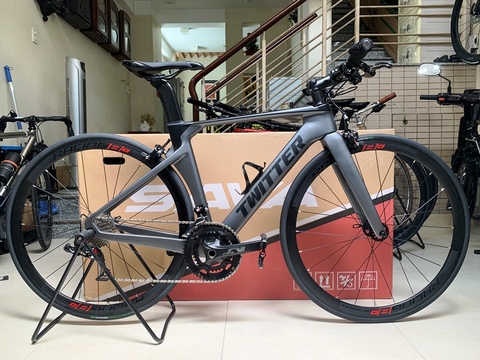 Xe đạp thể thao Road bike tay lái ngang TWITTER R5 2023 - Khung full Carbon, groupsets Retrospec 11 LÍP. Màu Xám lông chuột