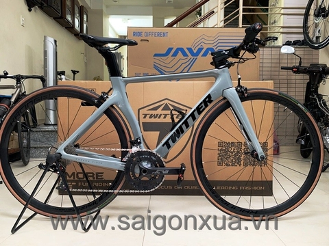 Xe đạp thể thao Road bike tay lái ngang TWITTER R3 2023 - Khung full Carbon, groupsets Retrospec 11 LÍP. Màu Xám xi măng