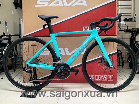 Xe đạp đua SAVA AURORA DISC 105 - Khung full Carbon, group Shimano 105 R7000 (4 món) - 2 đĩa 11 líp . Màu Xanh thiên thanh