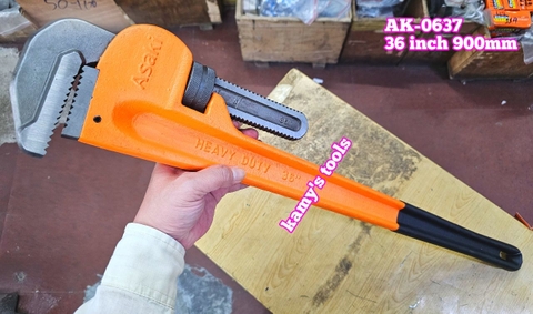 AK-0637 Mỏ lết răng cán bọc nhựa Asaki 36 inch 900mm kẹp ống tối đa 85mm