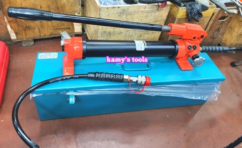 Bơm tay thủy lực CP-700 Modern 900cc dầu cao cấp