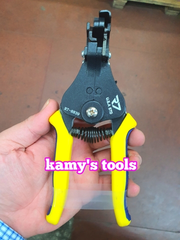 Kìm tuốt dây điện tự động R7 model R7-8839 0.5-3.2mm
