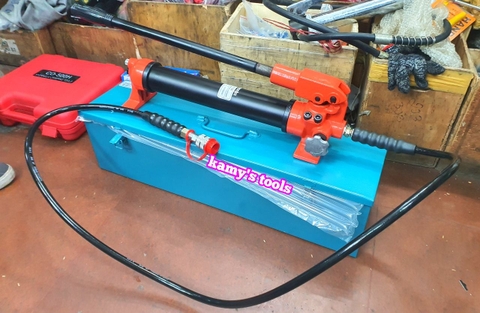 Bơm tay thủy lực CP-700 Modern 900cc dầu cao cấp