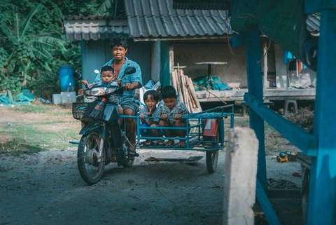 TRẺ CÓ IQ CAO NẾU THƯỜNG XUYÊN CHƠI VỚI BỐ