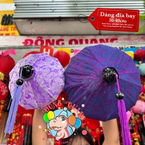 Lồng đèn Hội An vải gấm - dáng đĩa bay