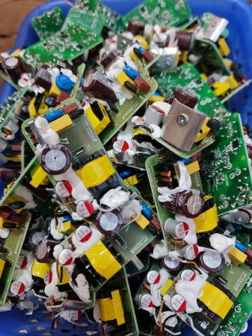 Nguồn không vỏ 12V-2A giảm giá