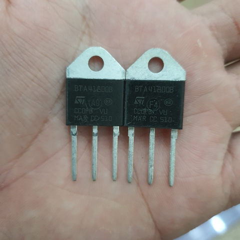 Triac BTA41800B mới