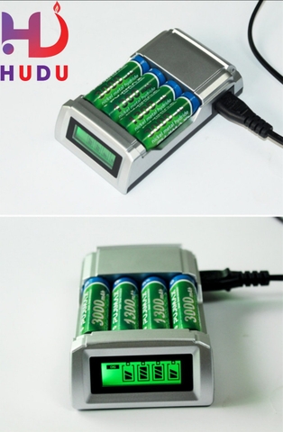 Sạc 4 pin mic AA - AAA có hiển thị và nắp đậy - tự ngắt